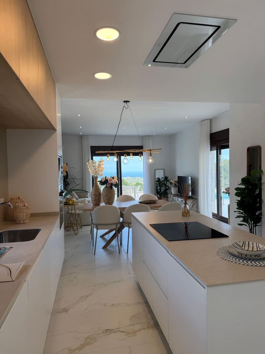 3 makuuhuone Huvila myytävänä paikassa Polop mukana uima-altaan 
autotalli - 689 000 € (Ref: 9169319)