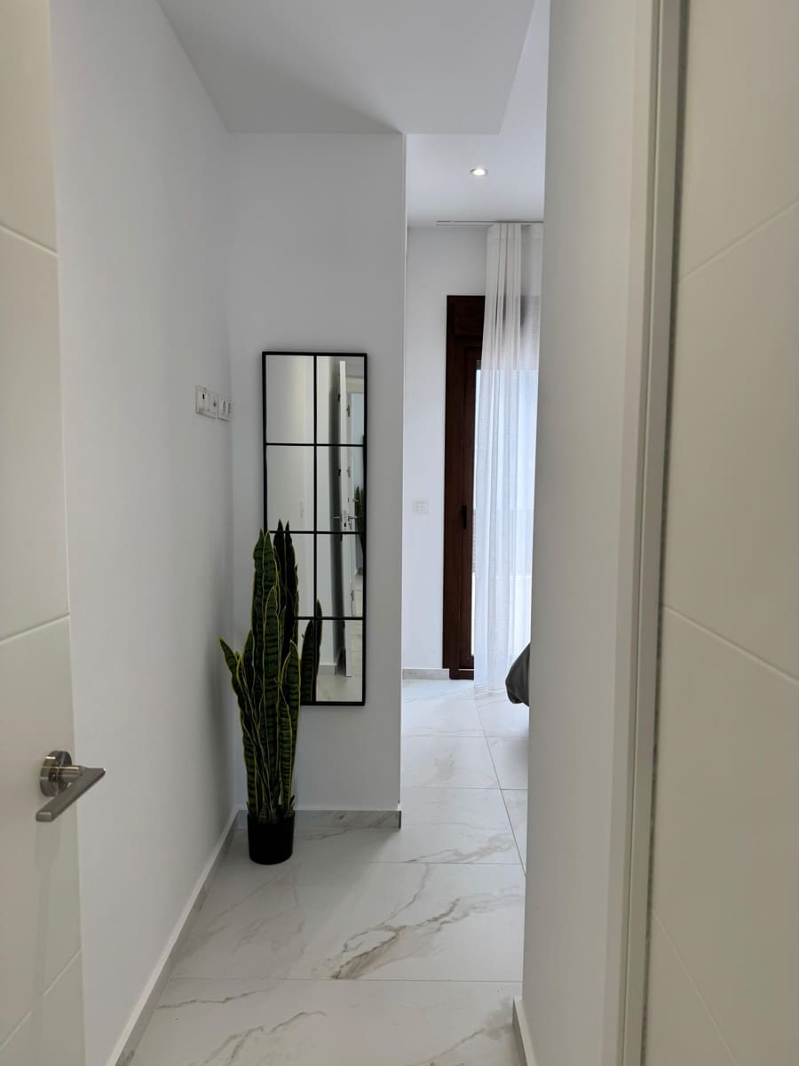 3 makuuhuone Huvila myytävänä paikassa Polop mukana uima-altaan 
autotalli - 689 000 € (Ref: 9169319)