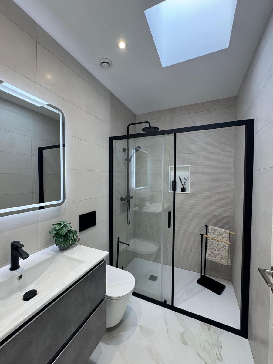 3 makuuhuone Huvila myytävänä paikassa Polop mukana uima-altaan 
autotalli - 689 000 € (Ref: 9169319)