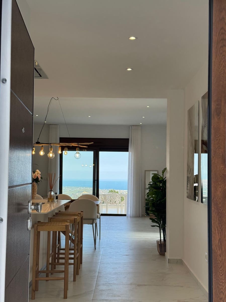 Chalet de 3 habitaciones en Polop en venta con piscina - 649.000 € (Ref: 9169319)