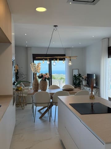 Chalet de 3 habitaciones en Polop en venta con piscina - 649.000 € (Ref: 9169319)