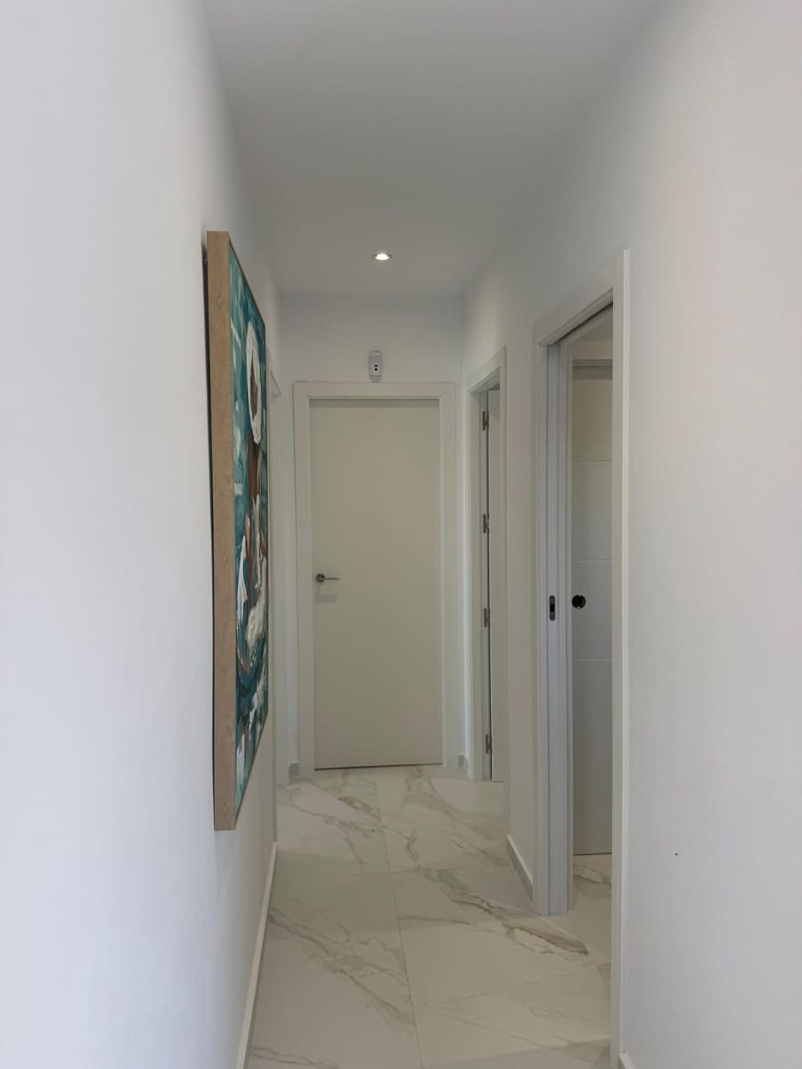 Chalet de 3 habitaciones en Polop en venta con piscina - 649.000 € (Ref: 9169319)