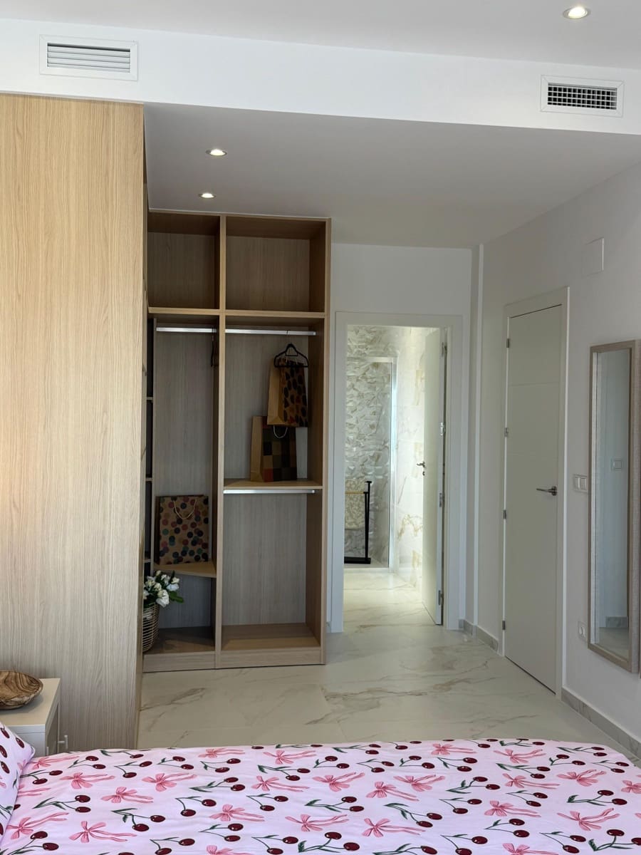 Chalet de 3 habitaciones en Polop en venta con piscina - 649.000 € (Ref: 9169319)