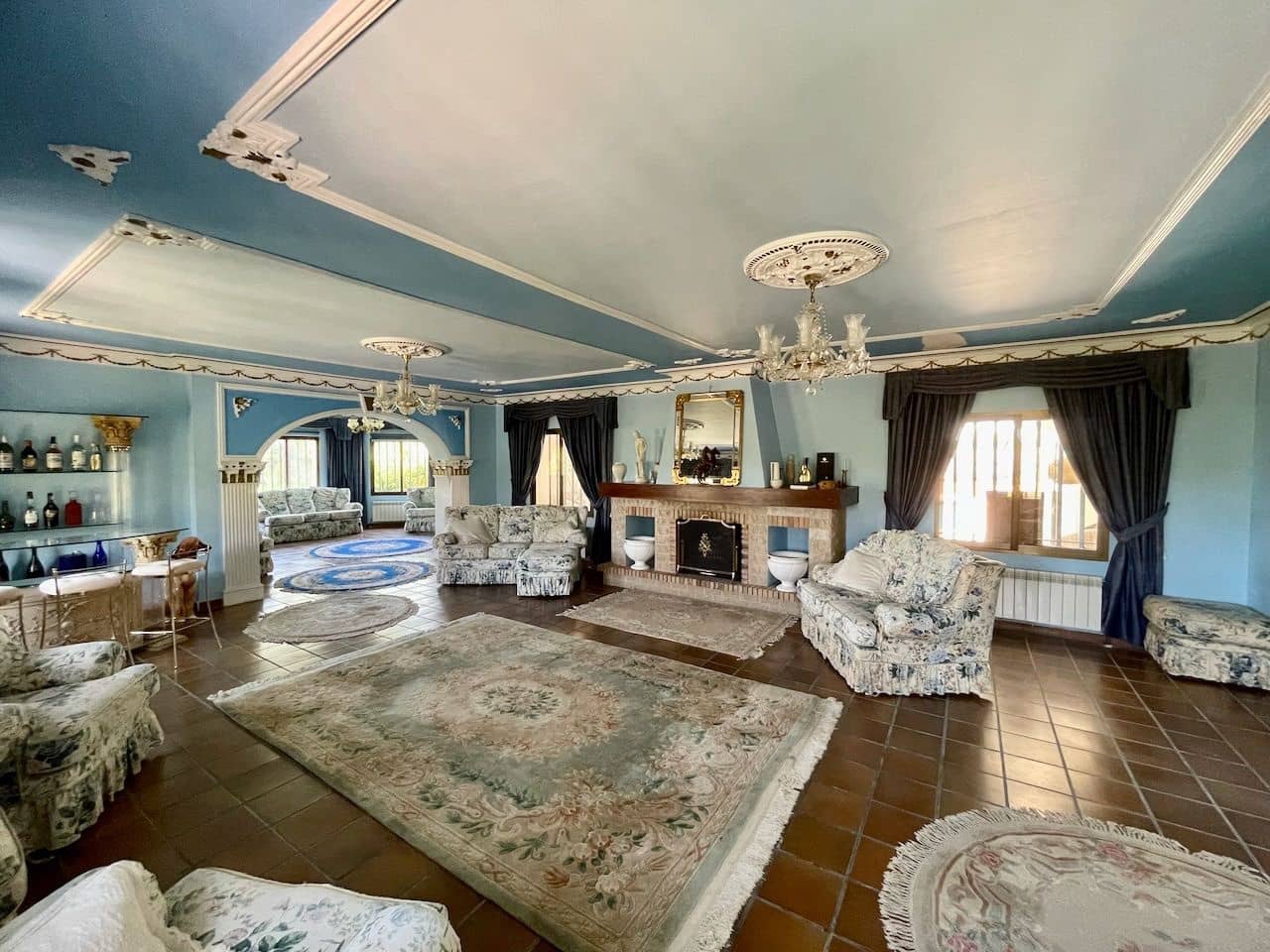 11 Zimmer Villa zu verkaufen in La Nucia mit Pool Garage - 1.950.000 € (Ref: 9173199)