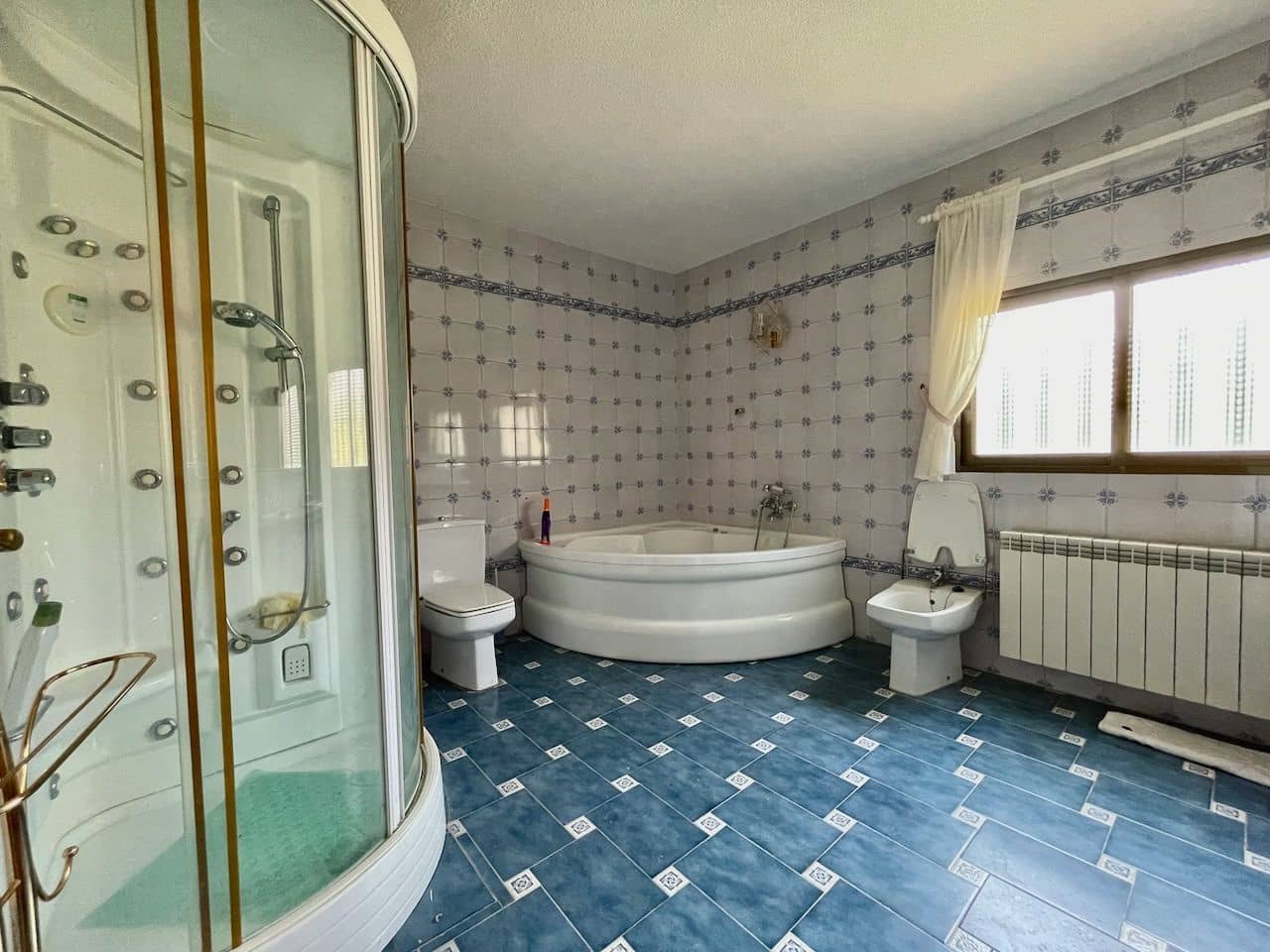 11 Zimmer Villa zu verkaufen in La Nucia mit Pool Garage - 1.950.000 € (Ref: 9173199)