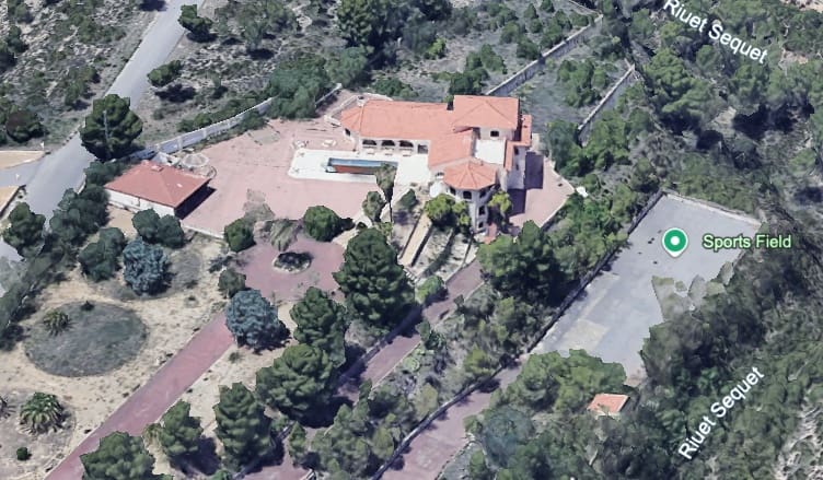 11 Zimmer Villa zu verkaufen in La Nucia mit Pool Garage - 1.950.000 € (Ref: 9173199)