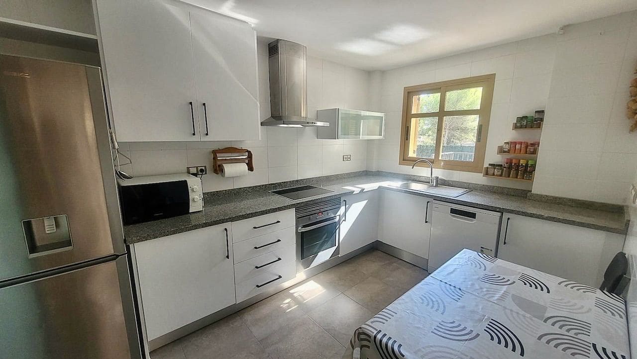 3 bedroom Villa for sale in Finestrat with pool garage - € 625,000 (Ref: 9348995)