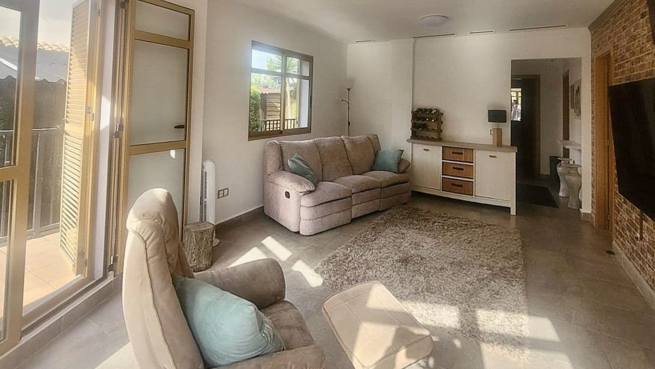 3 bedroom Villa for sale in Finestrat with pool garage - € 625,000 (Ref: 9348995)