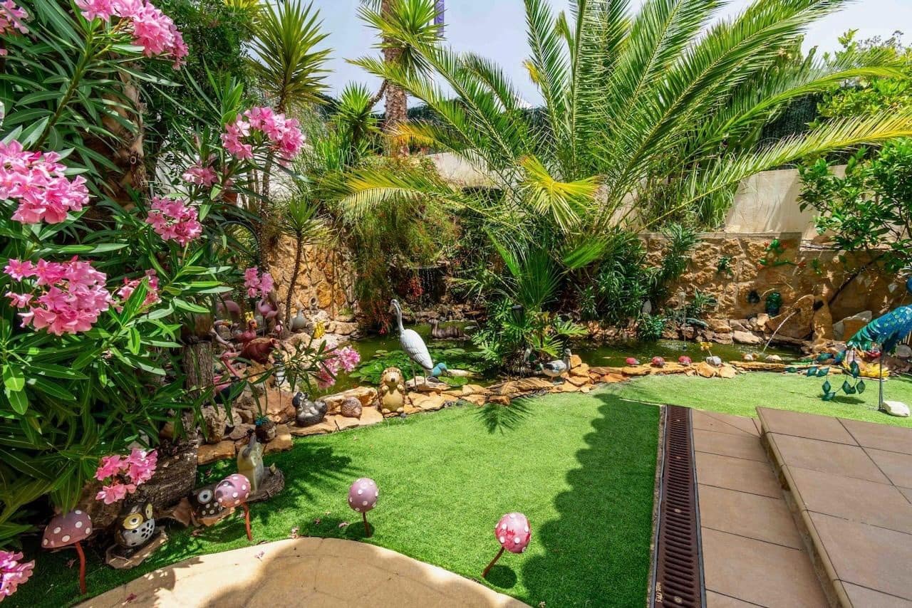 3 bedroom Villa for sale in Finestrat with pool garage - € 625,000 (Ref: 9348995)