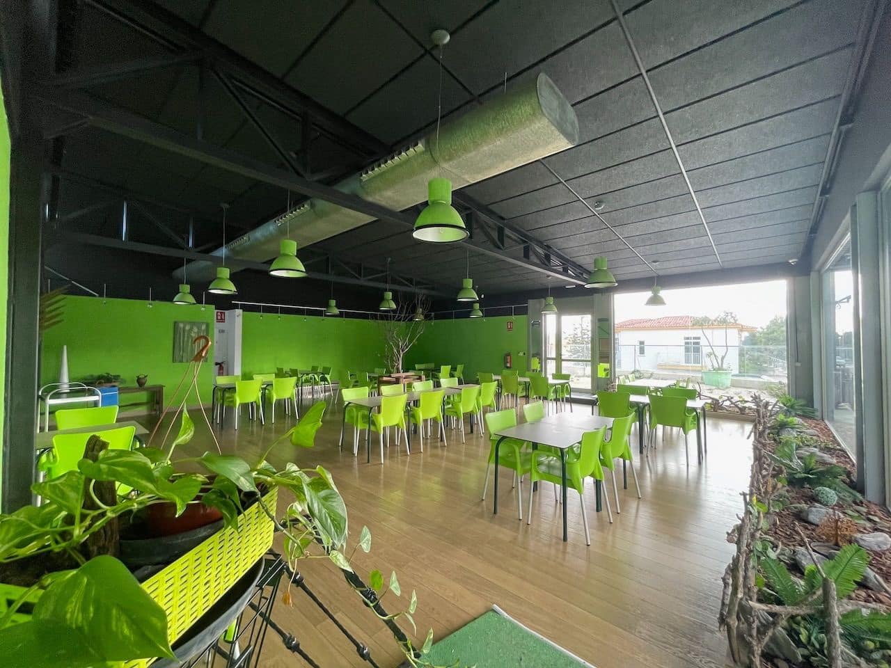 Commercial for rent in La Nucia with garage - € 7,000 (Ref: 9371731)