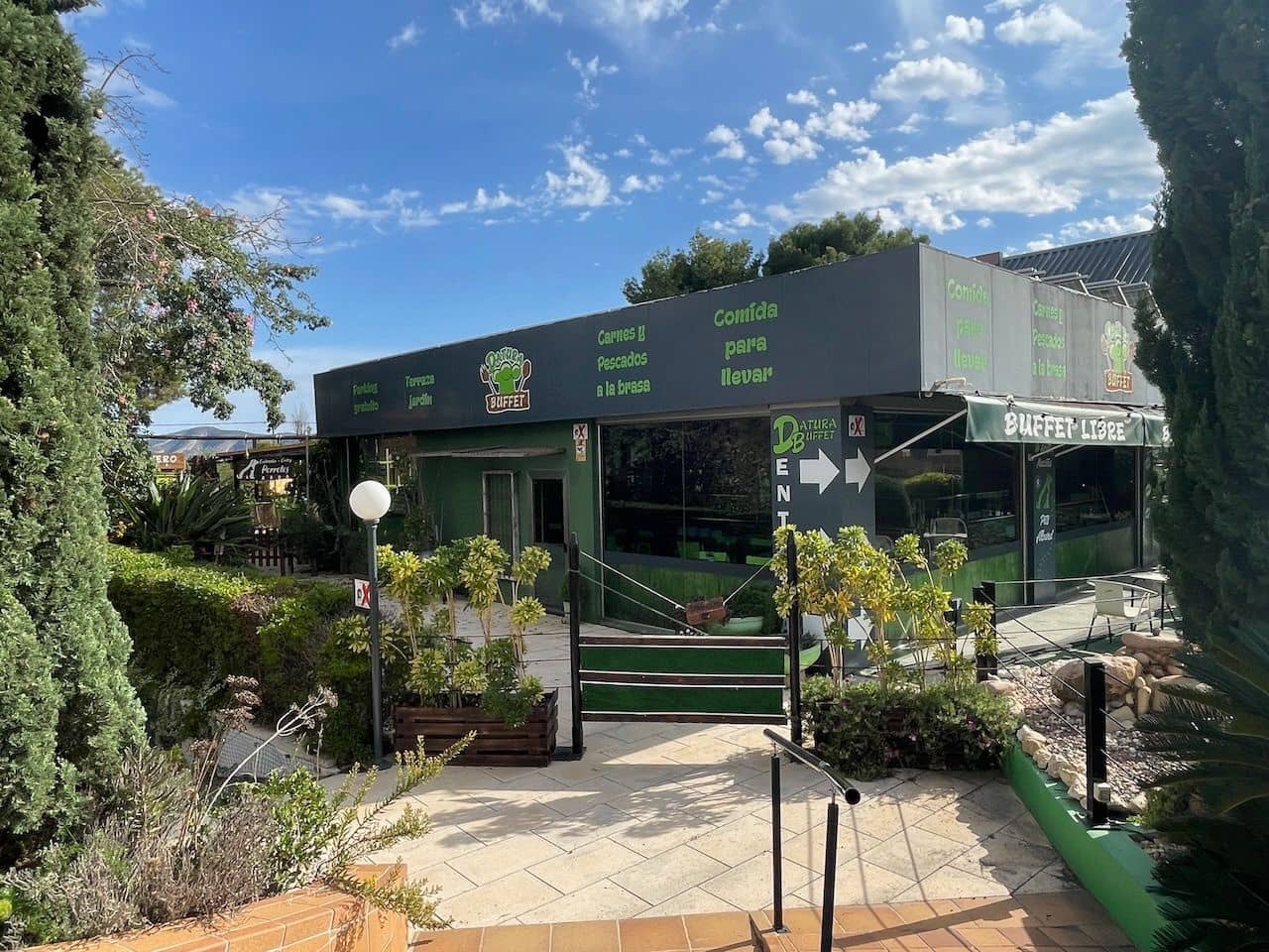 Commercial for rent in La Nucia with garage - € 7,000 (Ref: 9371731)