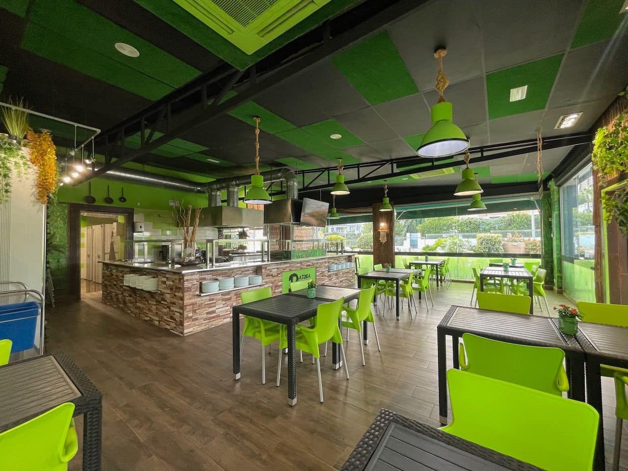 Commercial for rent in La Nucia with garage - € 7,000 (Ref: 9371731)