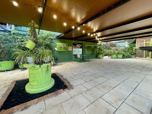 Commercial for rent in La Nucia with garage - € 7,000 (Ref: 9371731)