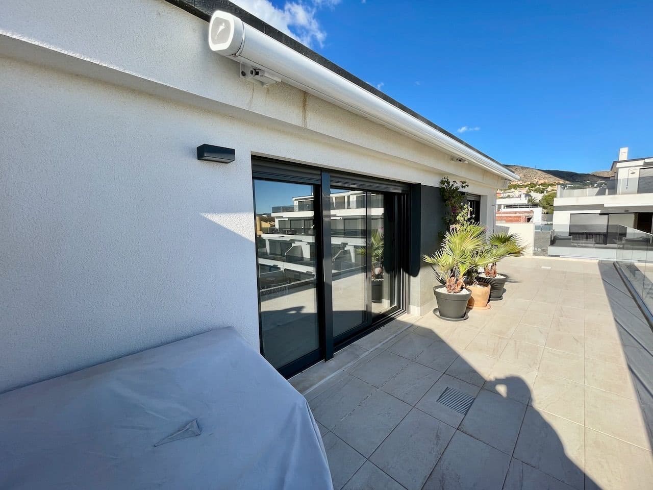 Apartamento de 3 habitaciones en Finestrat en venta con piscina garaje - 540.000 € (Ref: 9410581)