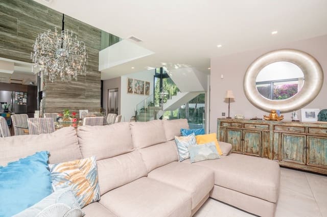 4 soverom Villa til salgs i Albir, Alfaz del Pi / L'Alfàs del Pi med svømmebasseng garasje - € 1 675 000 (Ref: 9436693)