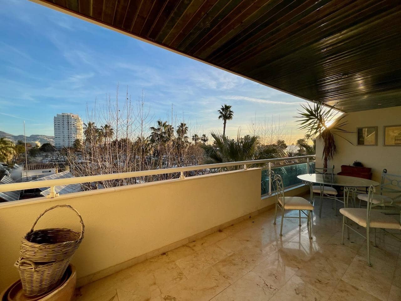 2 bedroom Apartment for sale in Albir with pool garage - € 425,000 (Ref: 9500715)