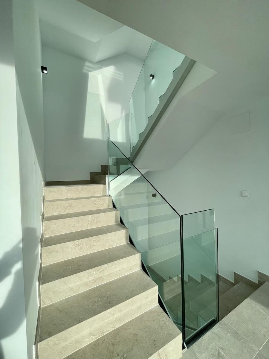 3 soverom Villa til salgs i Finestrat med svømmebasseng garasje - € 1 900 000 (Ref: 9500719)