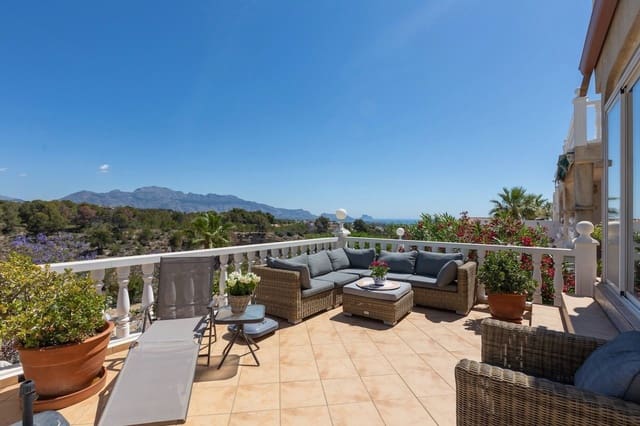 3 sypialnia Willa na sprzedaż w La Nucia z basenem garażem - 320 000 € (Ref: 9500721)