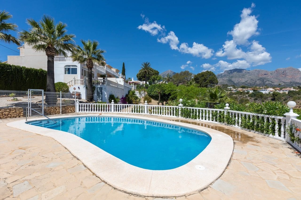 3 sypialnia Willa na sprzedaż w La Nucia z basenem garażem - 320 000 € (Ref: 9500721)