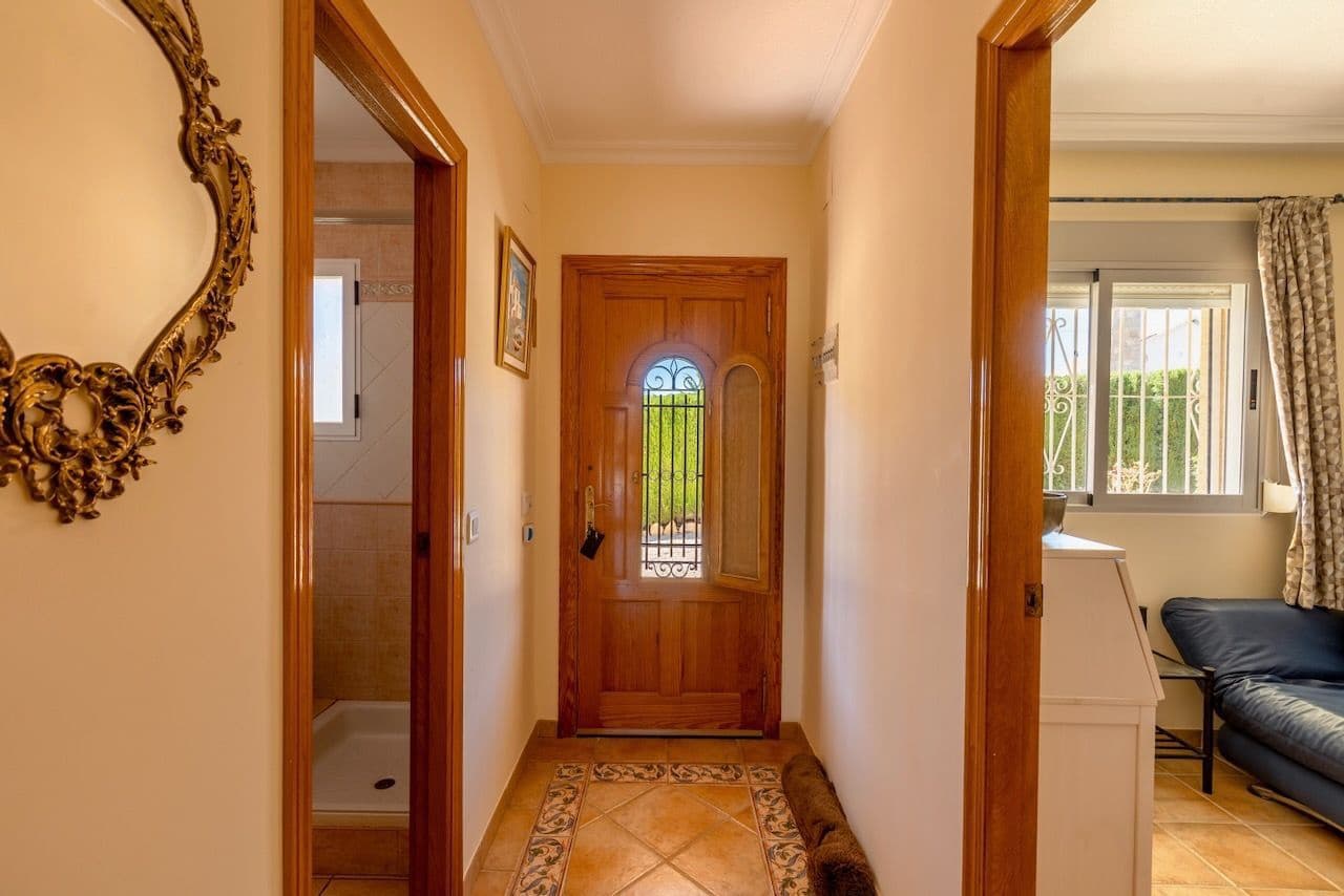 3 sypialnia Willa na sprzedaż w La Nucia z basenem garażem - 320 000 € (Ref: 9500721)