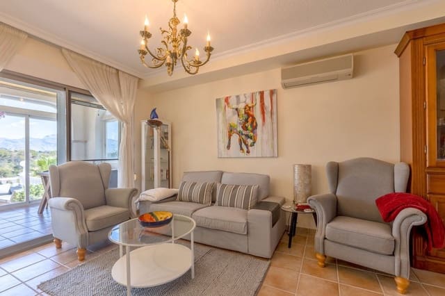 3 sypialnia Willa na sprzedaż w La Nucia z basenem garażem - 320 000 € (Ref: 9500721)