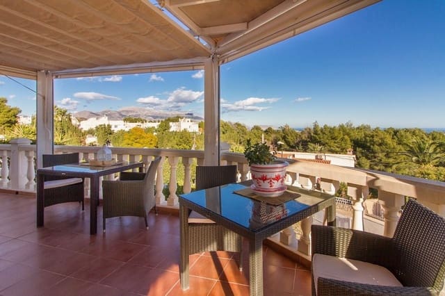 5 soverom Villa til salgs i Coloma  , La Nucia med svømmebasseng garasje - € 875 000 (Ref: 9567843)