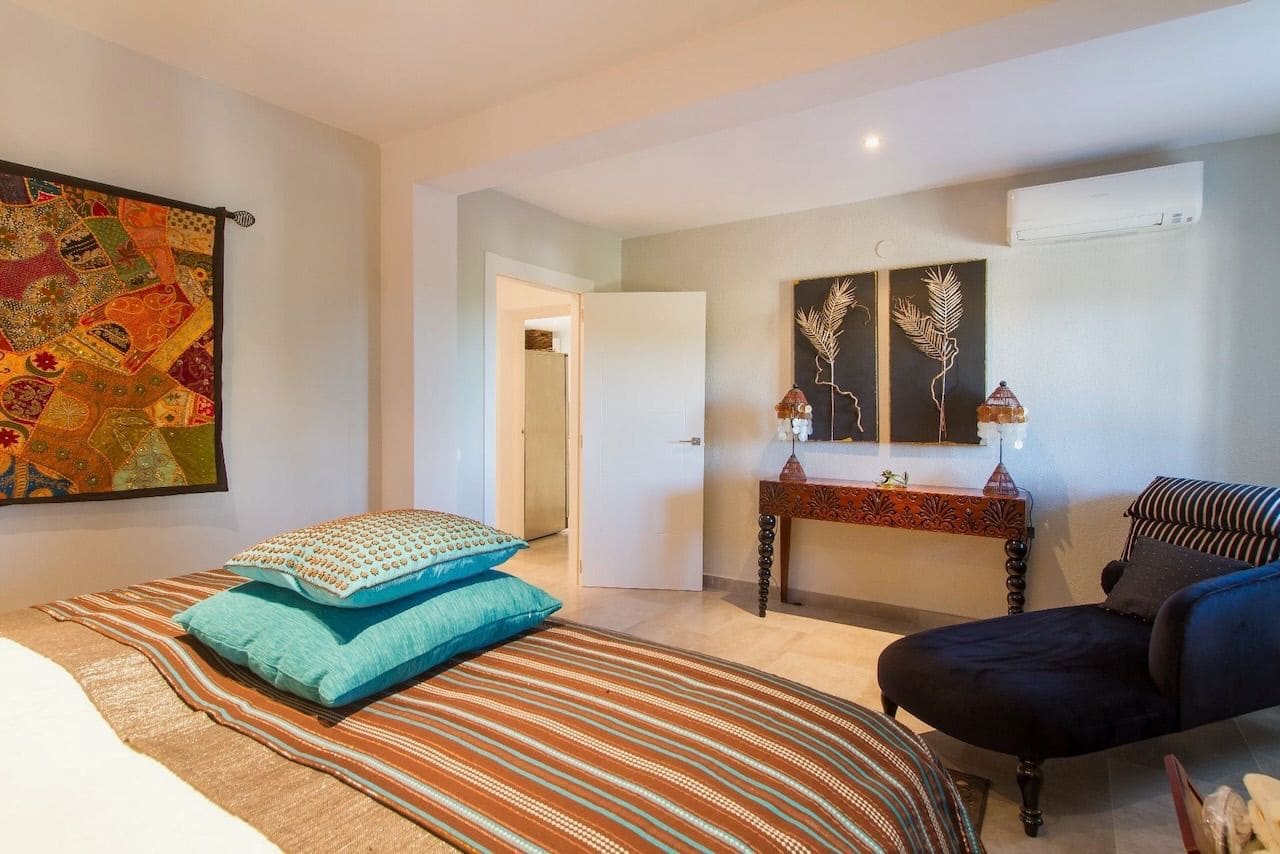 5 soverom Villa til salgs i La Nucia med svømmebasseng garasje - € 875 000 (Ref: 9567843)