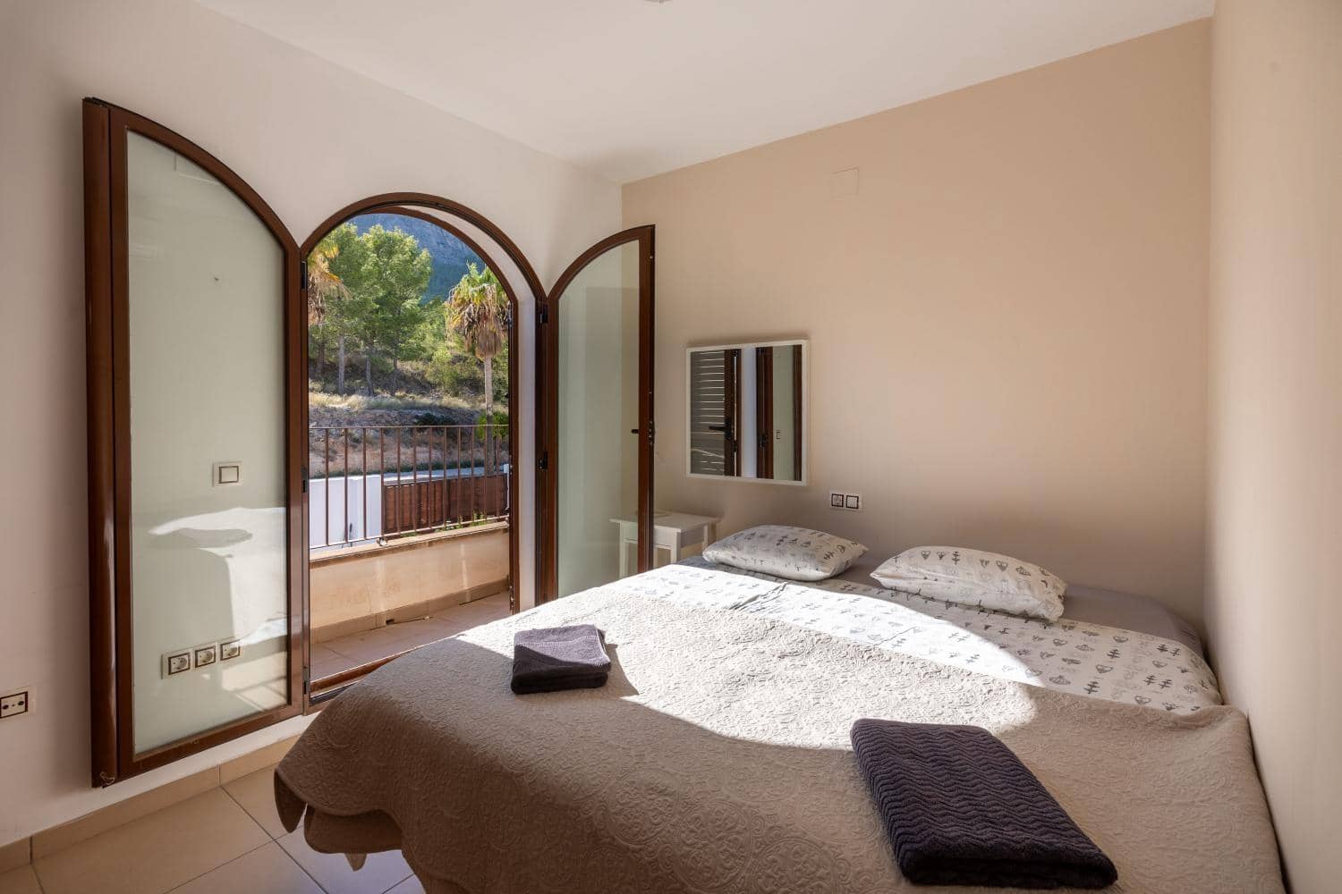 4 sypialnia Dom blizniak na sprzedaż w Polop z basenem - 340 000 € (Ref: 9567848)