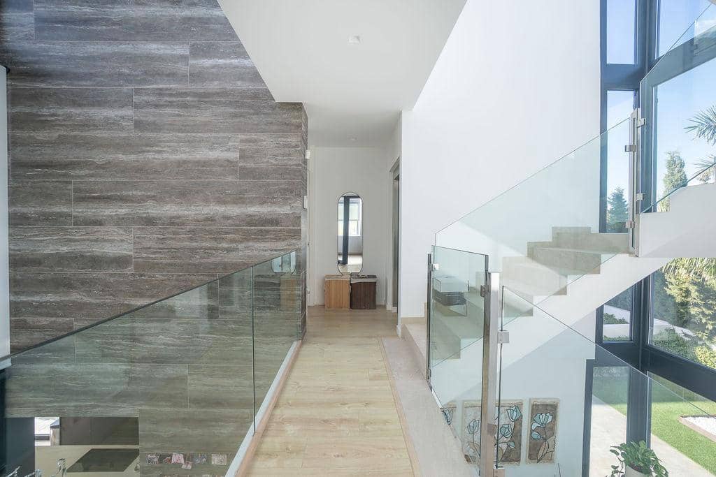 4 bedroom Villa for sale in Alfaz del Pi / L'Alfas del Pi with pool garage - € 1,675,000 (Ref: 9567849)