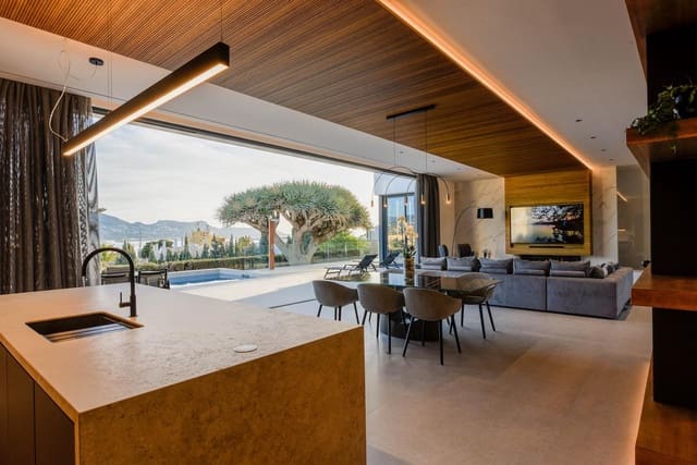 4 makuuhuone Huvila myytävänä paikassa Albir, Alfaz del Pi / L'Alfàs del Pi mukana uima-altaan 
autotalli - 3 950 000 € (Ref: 9567850)