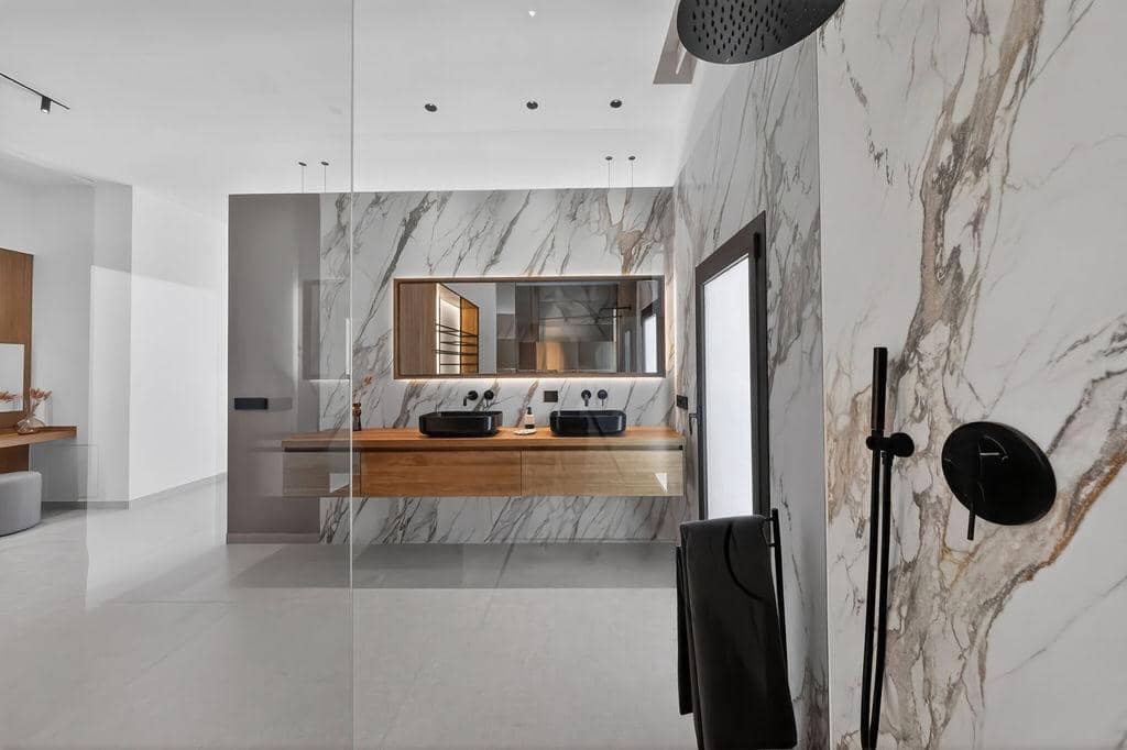 4 bedroom Villa for sale in Albir with pool garage - € 3,950,000 (Ref: 9567850)