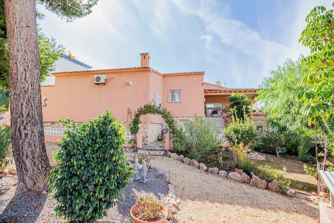 4 sovrum Villa till salu i Albir med pool garage - 649 000 € (Ref: 9567852)