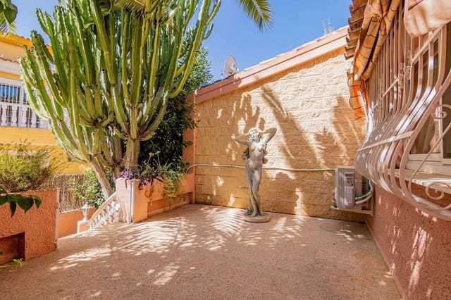 4 sovrum Villa till salu i Albir, Alfaz del Pi / L'Alfàs del Pi med pool garage - 649 000 € (Ref: 9567852)