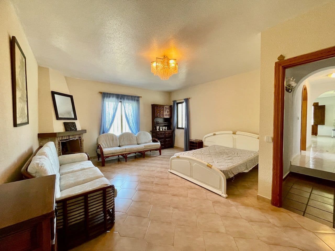 11 sypialnia Willa na sprzedaż w La Nucia z basenem garażem - 1 950 000 € (Ref: 9567853)