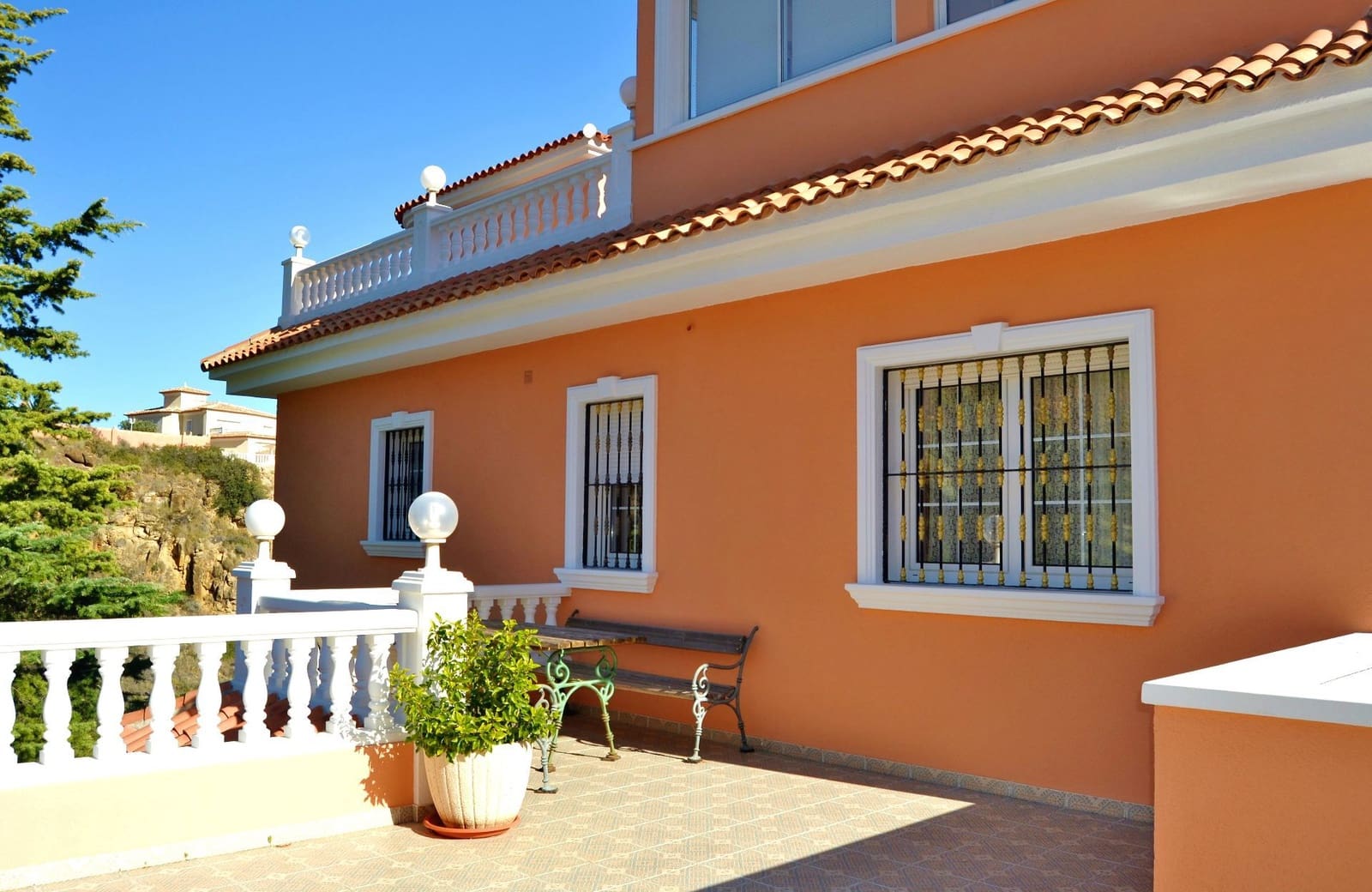 5 quarto Moradia para venda em Calpe / Calp com piscina garagem - 895 000 € (Ref: 9567855)