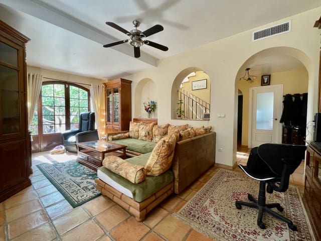 3 soverom Villa til salgs i Finestrat med svømmebasseng - € 699 000 (Ref: 9677470)