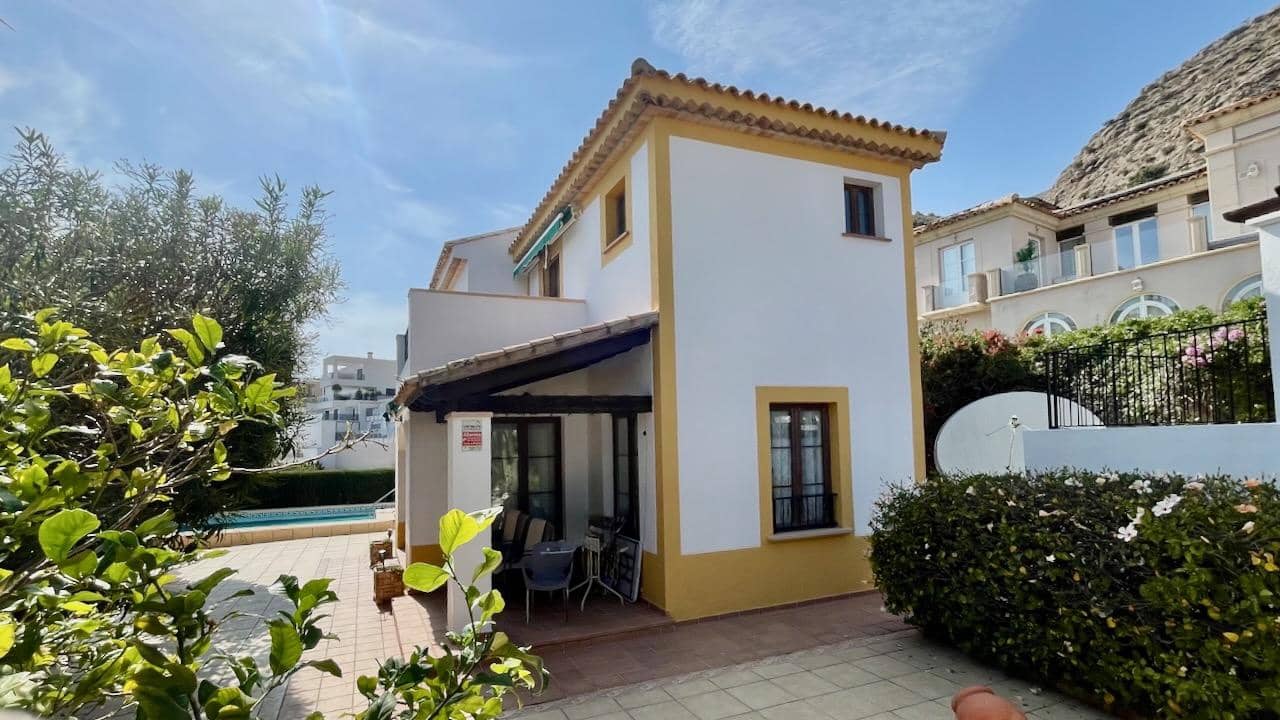 3 slaapkamer Villa te koop in Finestrat met zwembad - € 699.000 (Ref: 9677470)