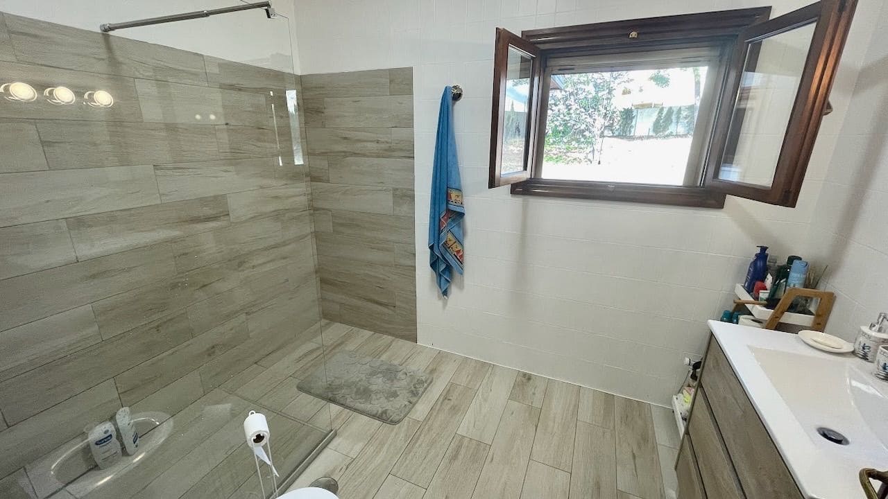 4 slaapkamer Villa te koop in La Nucia met zwembad garage - € 995.000 (Ref: 9703337)