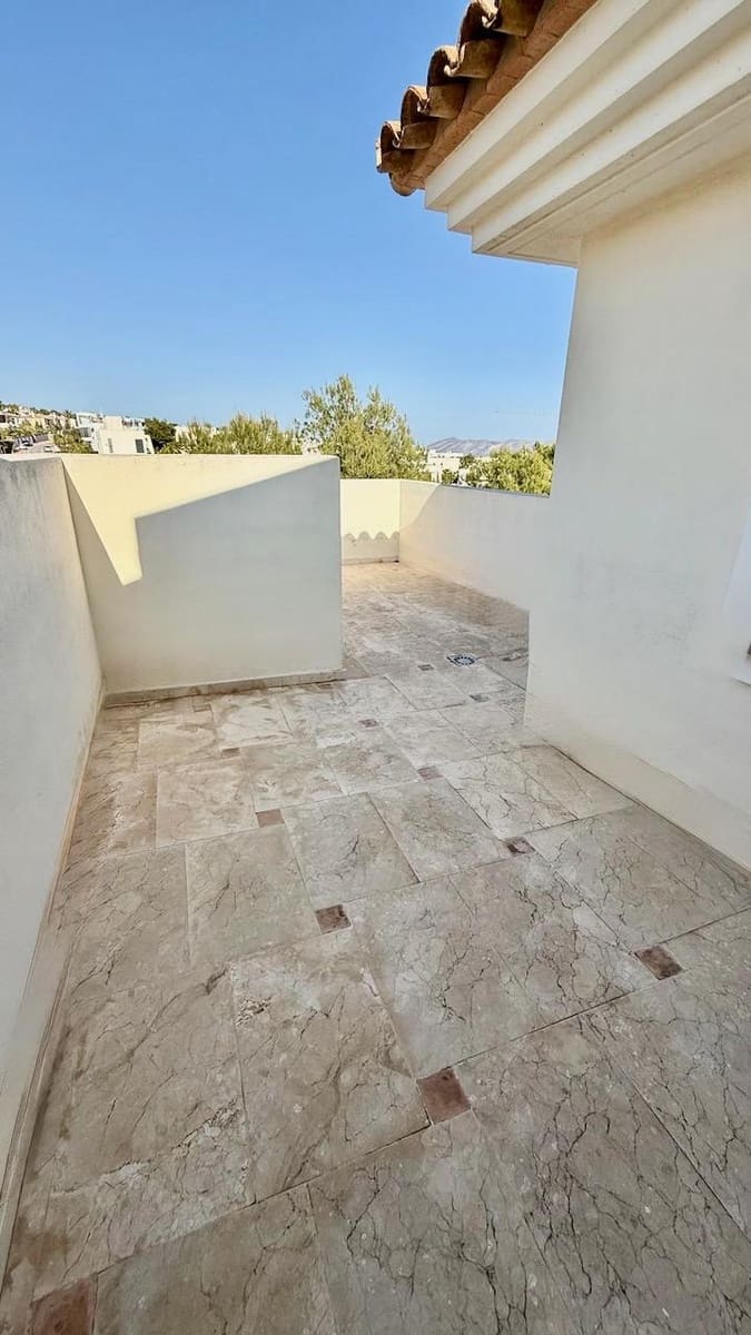 3 soverom Leilighet til salgs i Finestrat med svømmebasseng garasje - € 450 000 (Ref: 9731472)