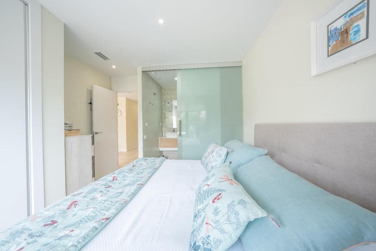 Apartamento de 3 habitaciones en Finestrat en venta con piscina garaje - 419.000 € (Ref: 9751442)