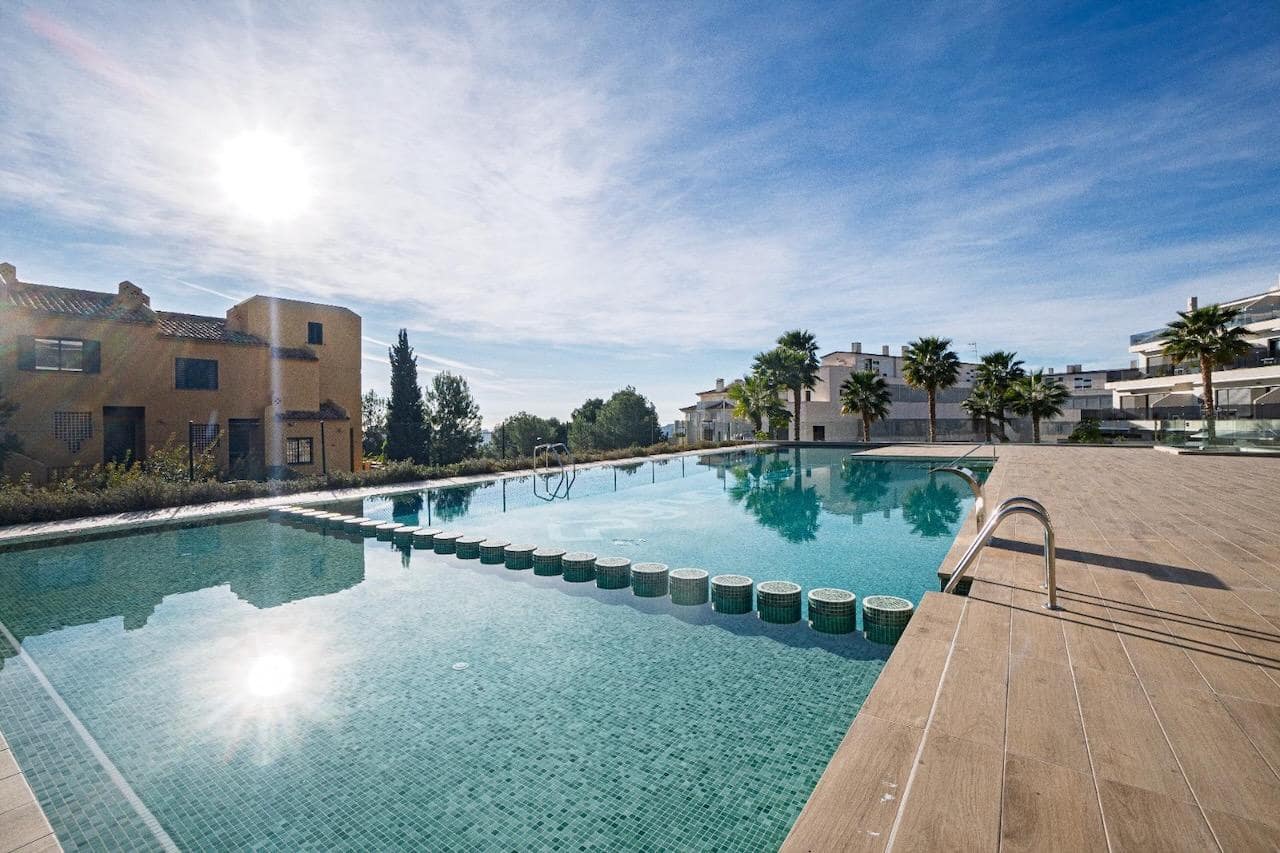 Apartamento de 3 habitaciones en Finestrat en venta con piscina garaje - 419.000 € (Ref: 9751442)