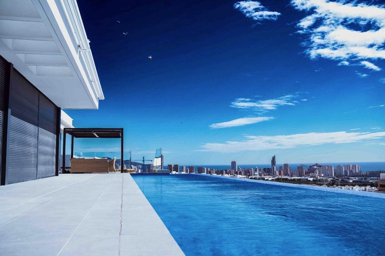 5 bedroom Villa for sale in Finestrat with pool garage - € 2,650,000 (Ref: 9777301)