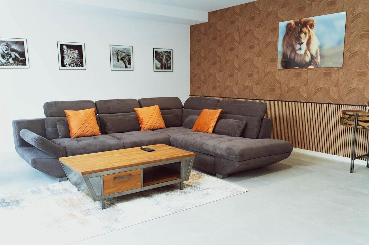 5 bedroom Villa for sale in Finestrat with pool garage - € 2,650,000 (Ref: 9777301)