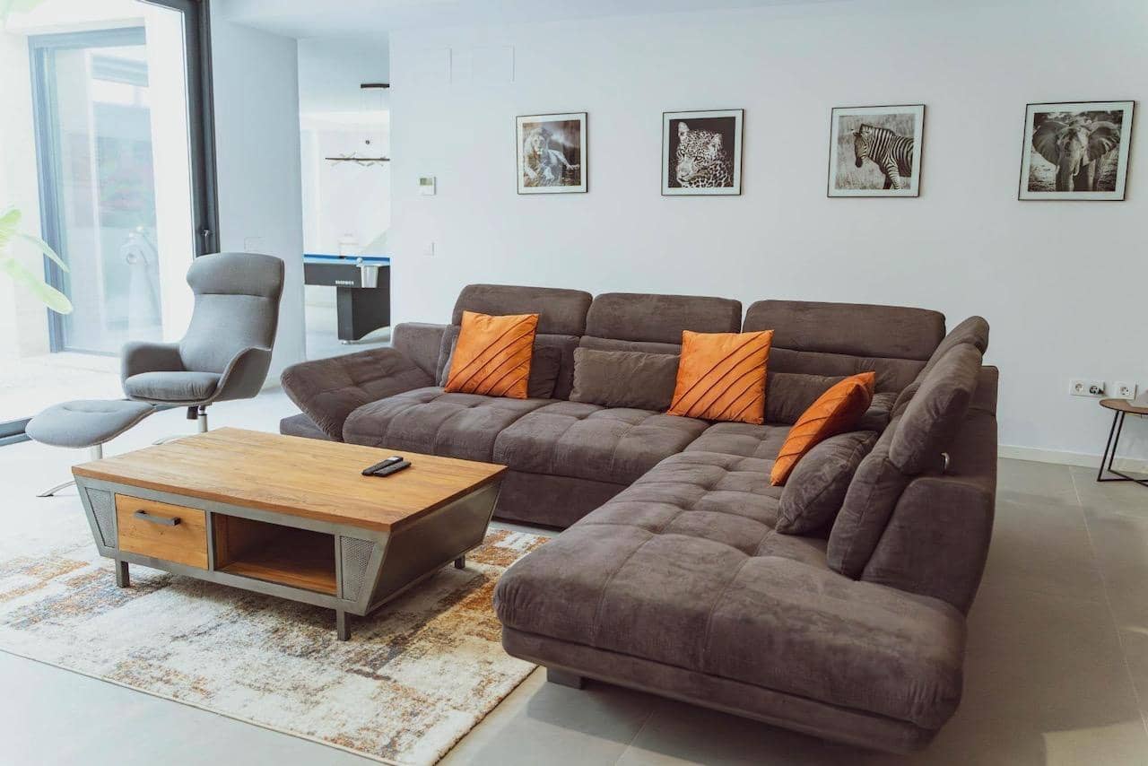 5 bedroom Villa for sale in Finestrat with pool garage - € 2,650,000 (Ref: 9777301)