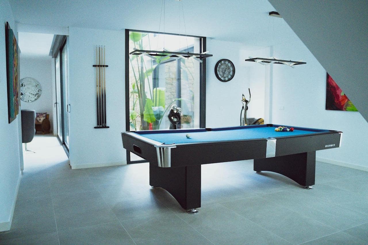 5 bedroom Villa for sale in Finestrat with pool garage - € 2,650,000 (Ref: 9777301)