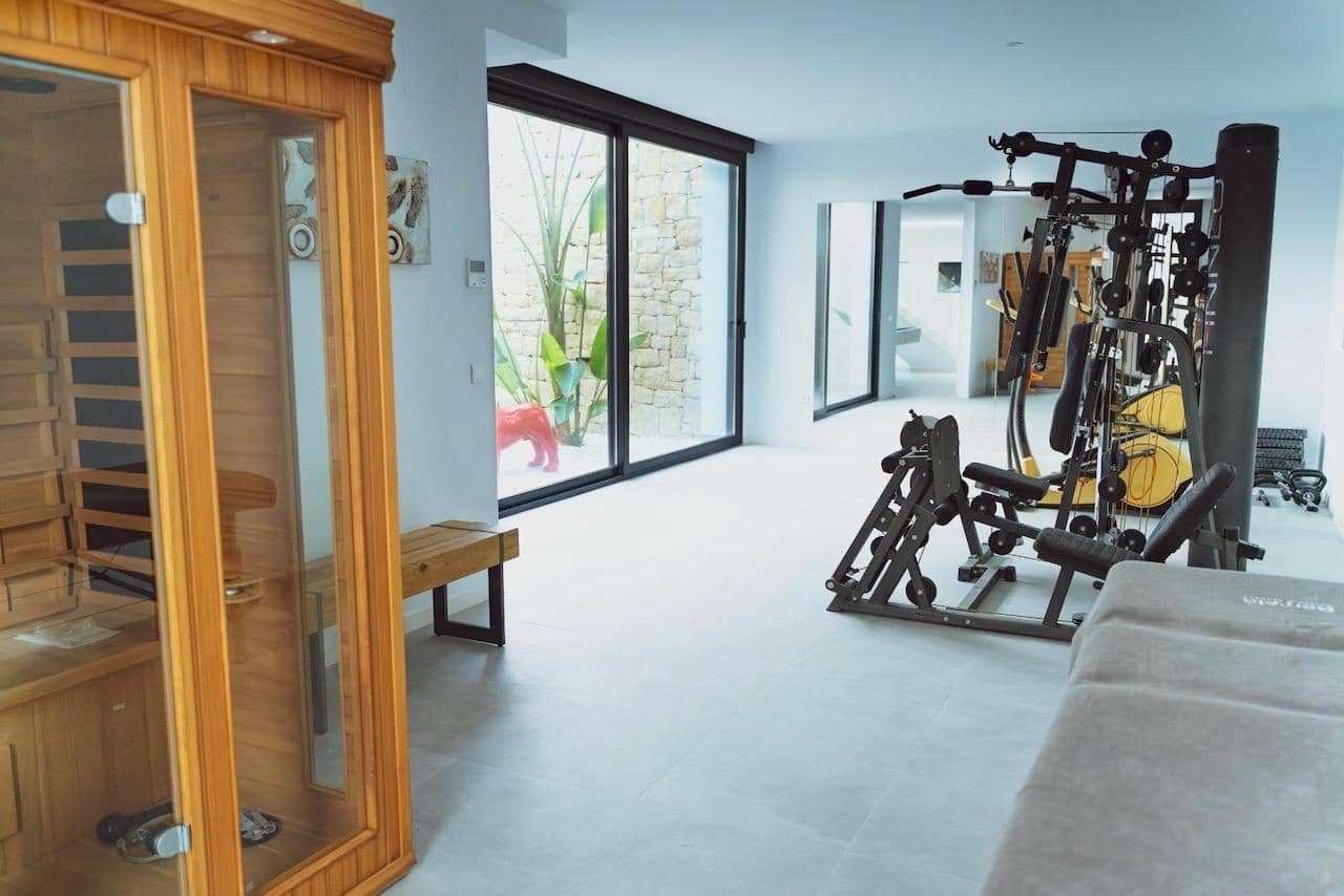 5 bedroom Villa for sale in Finestrat with pool garage - € 2,650,000 (Ref: 9777301)