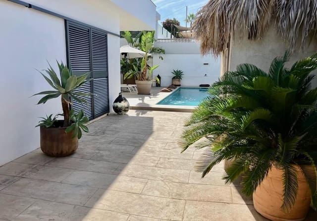 3 makuuhuone Huvila myytävänä paikassa Albir, Alfaz del Pi / L'Alfàs del Pi mukana uima-altaan - 795 000 € (Ref: 9810904)