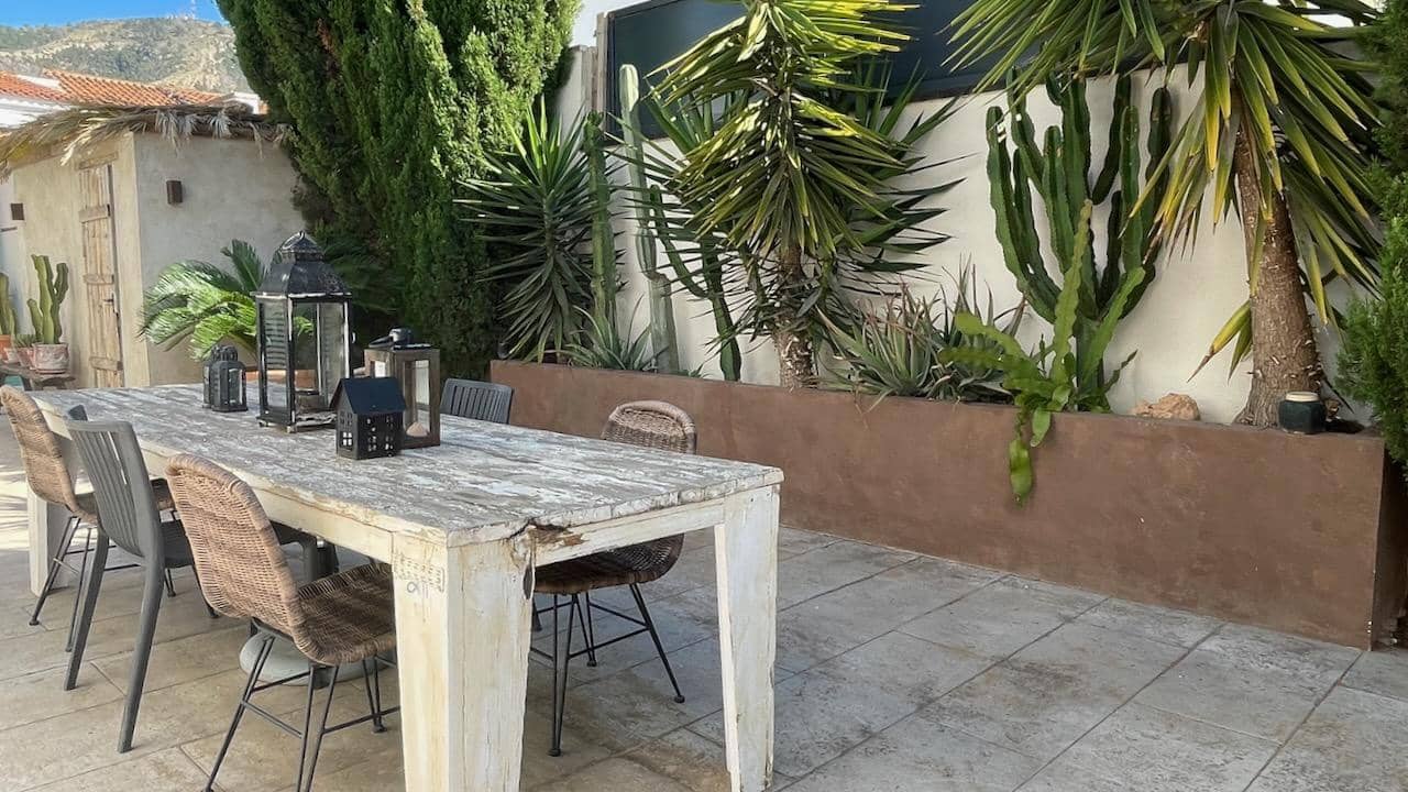 3 bedroom Villa for sale in Albir with pool - € 795,000 (Ref: 9810904)