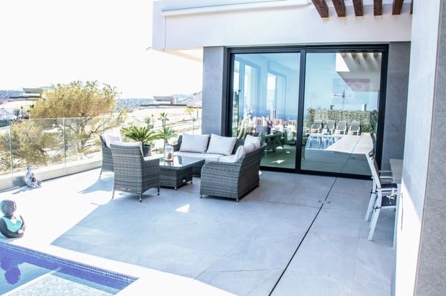 Chalet de 5 habitaciones en Finestrat Pueblo, Finestrat en venta con piscina garaje - 1.630.000 € (Ref: 9834992)