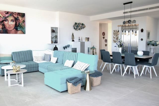 Chalet de 5 habitaciones en Finestrat Pueblo, Finestrat en venta con piscina garaje - 1.630.000 € (Ref: 9834992)